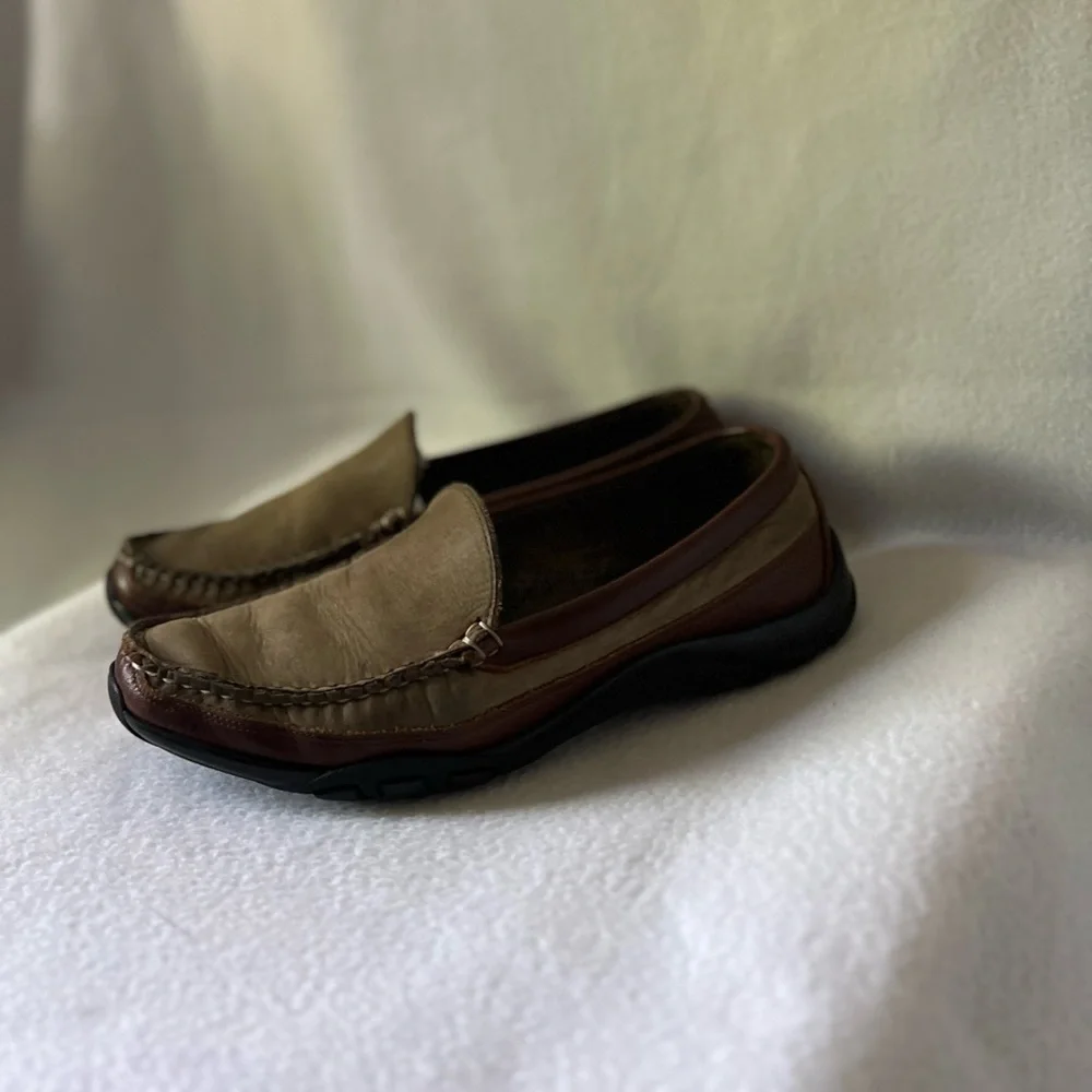 Allen Edmonds Men size 9 1/2B Boulder Driving Beige/Brown Leather Loafers